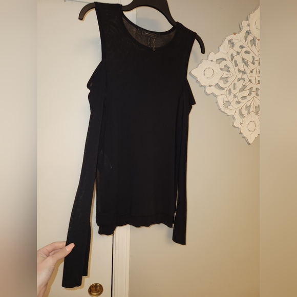 BCBGMAXAZIRA COLD SHOULDER LONG SLEEVE - Picture 1 of 5